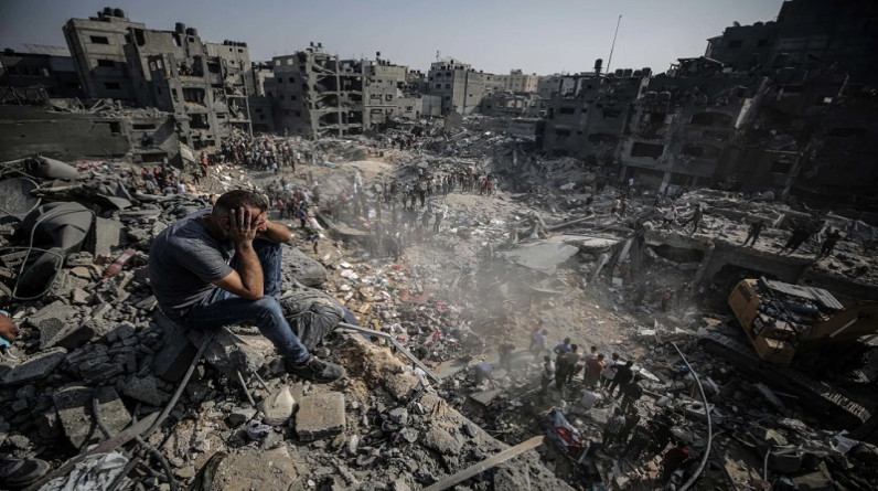 137 يوما من العدوان.. عشرات الغارات الجوية والقصف المدفعي على قطاع غزة